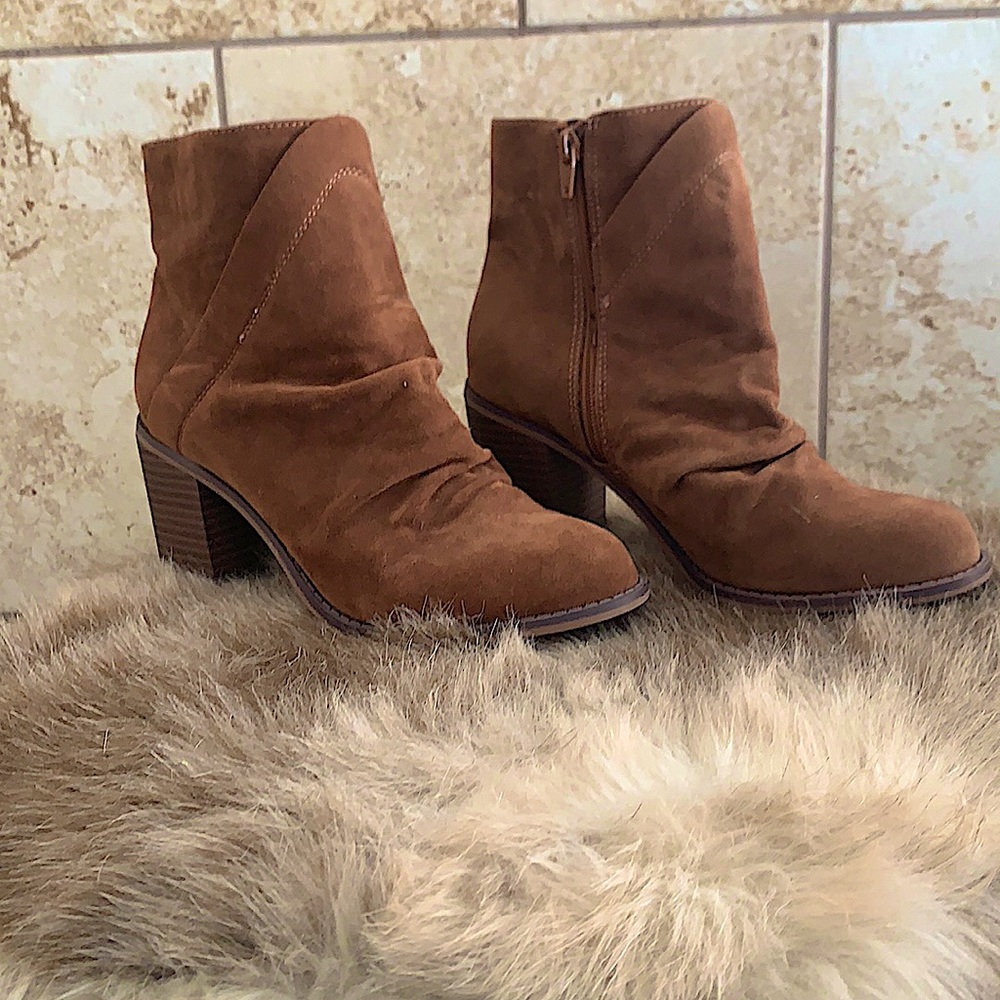Brown women’s heeled boots